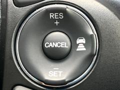 �ڥ����ץƥ��֥��롼������ȥ�����۹�®ƻϩ�Ǥ�Ĺ��Υ���Ԥ��ڤˡ�����ư��®�٤��ݤĥ��롼������ȥ����뤬�����ͷڸ������ƥ��Ϣ�Ȥ��������μ�ξ���Τ��Ƽִ֤��ݤĤ褦��®��Ĵ�ᤷ�Ƥ���ޤ����� 6