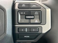 �ڥ졼�������롼������ȥ�����۹�®ƻϩ�Ǥ�Ĺ��Υ���Ԥ��ڤˡ�����ư��®�٤��ݤĥ��롼������ȥ����뤬�����ͷڸ������ƥ��Ϣ�Ȥ��������μ�ξ���Τ��Ƽִ֤��ݤĤ褦��®��Ĵ�ᤷ�Ƥ���ޤ����� 5