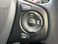 �ڥ����ץƥ��֥��롼������ȥ�����۹�®ƻϩ�Ǥ�Ĺ��Υ���Ԥ��ڤˡ�����ư��®�٤��ݤĥ��롼������ȥ����뤬�����ͷڸ������ƥ��Ϣ�Ȥ��������μ�ξ���Τ��Ƽִ֤��ݤĤ褦��®��Ĵ�ᤷ�Ƥ���ޤ����� 5