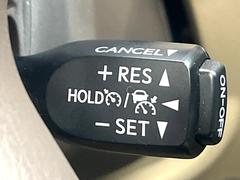 �ڥ졼�������롼������ȥ�����۹�®ƻϩ�Ǥ�Ĺ��Υ���Ԥ��ڤˡ�����ư��®�٤��ݤĥ��롼������ȥ����뤬�����ͷڸ������ƥ��Ϣ�Ȥ��������μ�ξ���Τ��Ƽִ֤��ݤĤ褦��®��Ĵ�ᤷ�Ƥ���ޤ����� 6