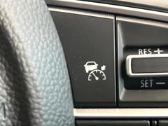 �ڥ����ץƥ��֥��롼������ȥ�����۹�®ƻϩ�Ǥ�Ĺ��Υ���Ԥ��ڤˡ�����ư��®�٤��ݤĥ��롼������ȥ����뤬�����ͷڸ������ƥ��Ϣ�Ȥ��������μ�ξ���Τ��Ƽִ֤��ݤĤ褦��®��Ĵ�ᤷ�Ƥ���ޤ����� 3