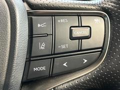 �ڥ졼�������롼������ȥ�����۹�®ƻϩ�Ǥ�Ĺ��Υ���Ԥ��ڤˡ�����ư��®�٤��ݤĥ��롼������ȥ����뤬�����ͷڸ������ƥ��Ϣ�Ȥ��������μ�ξ���Τ��Ƽִ֤��ݤĤ褦��®��Ĵ�ᤷ�Ƥ���ޤ����� 5