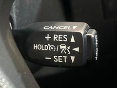 �ڥ졼�������롼������ȥ�����۹�®ƻϩ�Ǥ�Ĺ��Υ���Ԥ��ڤˡ�����ư��®�٤��ݤĥ��롼������ȥ����뤬�����ͷڸ������ƥ��Ϣ�Ȥ��������μ�ξ���Τ��Ƽִ֤��ݤĤ褦��®��Ĵ�ᤷ�Ƥ���ޤ����� 7