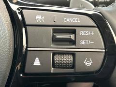 �ڥ����ץƥ��֥��롼������ȥ�����۹�®ƻϩ�Ǥ�Ĺ��Υ���Ԥ��ڤˡ�����ư��®�٤��ݤĥ��롼������ȥ����뤬�����ͷڸ������ƥ��Ϣ�Ȥ��������μ�ξ���Τ��Ƽִ֤��ݤĤ褦��®��Ĵ�ᤷ�Ƥ���ޤ����� 5