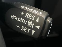 �ڥ졼�������롼������ȥ�����۹�®ƻϩ�Ǥ�Ĺ��Υ���Ԥ��ڤˡ�����ư��®�٤��ݤĥ��롼������ȥ����뤬�����ͷڸ������ƥ��Ϣ�Ȥ��������μ�ξ���Τ��Ƽִ֤��ݤĤ褦��®��Ĵ�ᤷ�Ƥ���ޤ����� 6