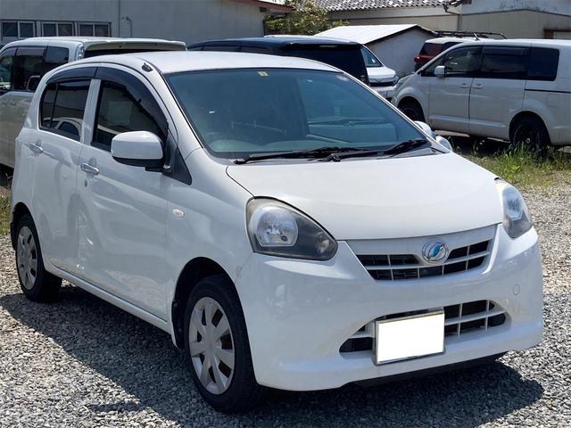 X キーレスエントリー アイドリングストップ 電動格納ミラー CVT 盗難防止システム ABS CDオーディオ 衝突安全ボディ エアコン パワーステアリング パワーウィンドウ(12枚目)