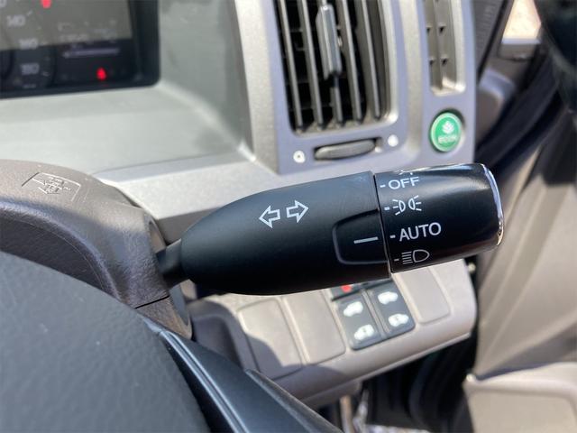 G HDDナビ スマートスタイルエディション ETC バックカメラ ナビ 両側電動スライドドア オートライト HID スマートキー 電動格納ミラー 3列シート フルフラット ウォークスルー CVT USB 盗難防止システム 衝突安全ボディ ABS(9枚目)