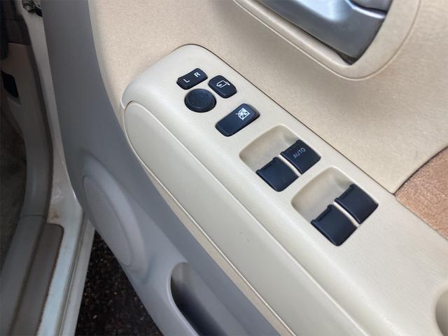S キーレスエントリー 電動格納ミラー ベンチシート AT 盗難防止システム ABS CD 衝突安全ボディ エアコン パワーステアリング パワーウィンドウ(9枚目)
