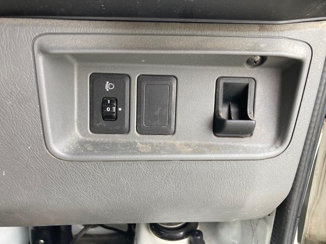 ミニキャブトラック ＶＸ－ＳＥ　オートマチック車　ドライブレコーダー　ＥＴＣ　走行距離２３８２２ｋｍ　エアコン　ヘッドライトレベライザー　積載量３５０ｋｇ　運転席エアバック　三方開（33枚目）