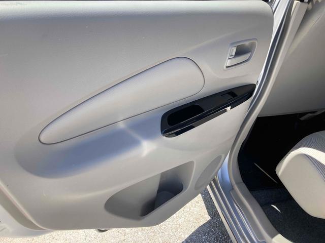 デイズ Ｊ　キーレスエントリー　電動格納ミラー　ベンチシート　ＣＶＴ　ＡＢＳ　ＣＤ　衝突安全ボディ　エアコン　パワーステアリング　パワーウィンドウ（7枚目）