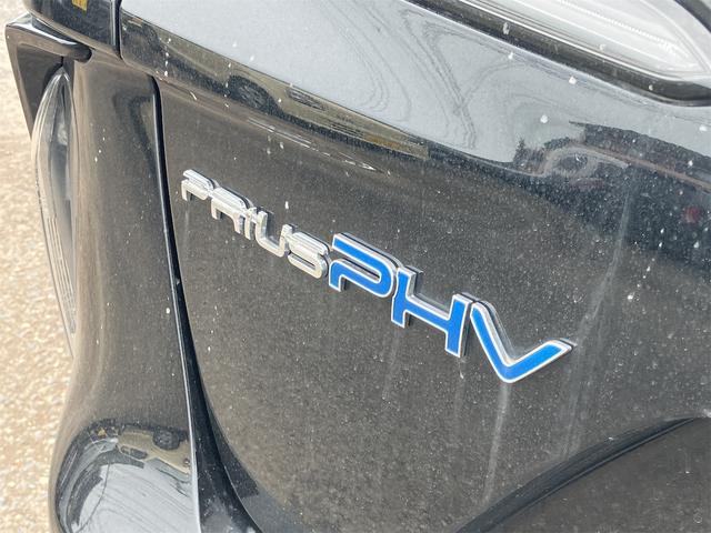 プリウスＰＨＶ Ｓ　ＧＲスポーツ　ドライブレコーダー　レーンアシスト　オートクルーズコントロール　衝突被害軽減システム　バックカメラ　ナビ　アルミホイール　オートマチックハイビーム　オートライト　ＬＥＤヘッドランプ　ＣＶＴ（37枚目）