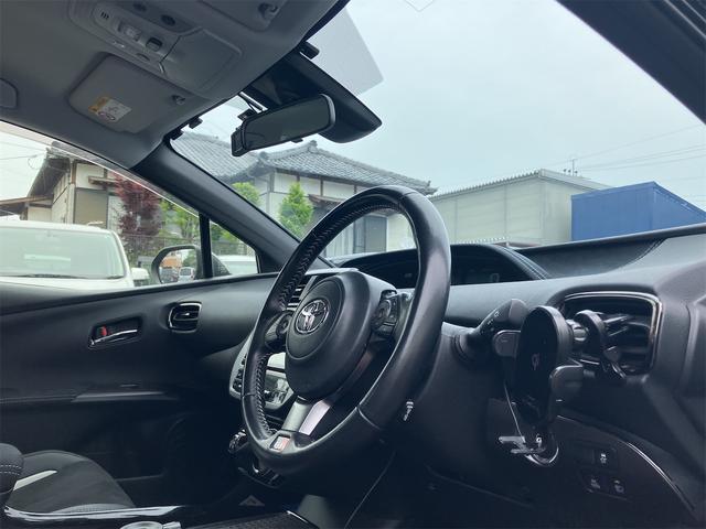 プリウスＰＨＶ Ｓ　ＧＲスポーツ　ドライブレコーダー　レーンアシスト　オートクルーズコントロール　衝突被害軽減システム　バックカメラ　ナビ　アルミホイール　オートマチックハイビーム　オートライト　ＬＥＤヘッドランプ　ＣＶＴ（60枚目）