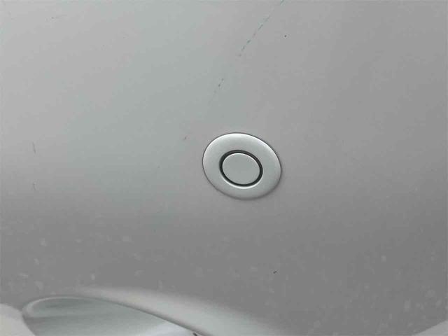 セレナ ２０Ｇ　Ｓ－ハイブリッドアドバンスドセーフティパック　ドライブレコーダー　バックカメラ　クリアランスソナー　オートクルーズコントロール　衝突被害軽減システム　両側電動スライドドア　ＬＥＤヘッドランプ　スマートキー　３列シート　ＣＶＴ　アルミホイール（11枚目）