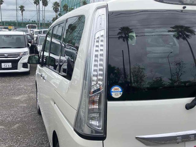 セレナ ２０Ｇ　Ｓ－ハイブリッドアドバンスドセーフティパック　ドライブレコーダー　バックカメラ　クリアランスソナー　オートクルーズコントロール　衝突被害軽減システム　両側電動スライドドア　ＬＥＤヘッドランプ　スマートキー　３列シート　ＣＶＴ　アルミホイール（18枚目）