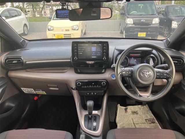 ヤリス ハイブリッドＧ　ドライブレコーダー　全周囲カメラ　ナビ　クリアランスソナー　オートクルーズコントロール　レーンアシスト　衝突被害軽減システム　オートマチックハイビーム　オートライト　スマートキー　電動格納ミラー（2枚目）