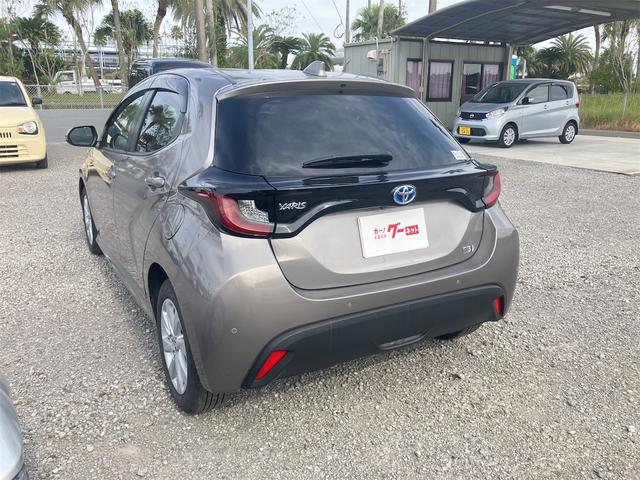 ヤリス ハイブリッドＧ　ドライブレコーダー　全周囲カメラ　ナビ　クリアランスソナー　オートクルーズコントロール　レーンアシスト　衝突被害軽減システム　オートマチックハイビーム　オートライト　スマートキー　電動格納ミラー（16枚目）