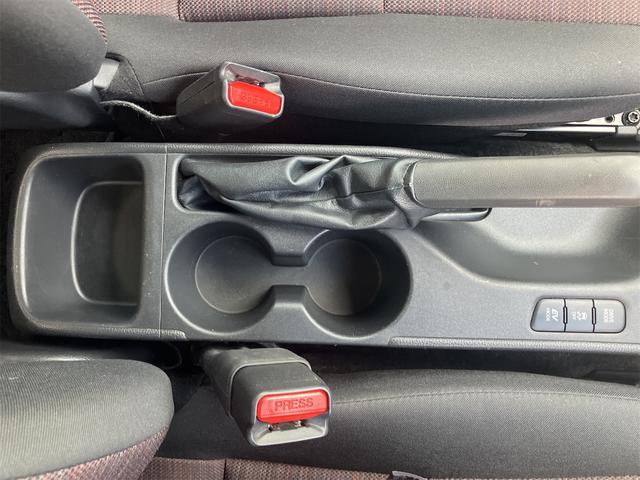 ヤリス ハイブリッドＧ　ドライブレコーダー　全周囲カメラ　ナビ　クリアランスソナー　オートクルーズコントロール　レーンアシスト　衝突被害軽減システム　オートマチックハイビーム　オートライト　スマートキー　電動格納ミラー（45枚目）