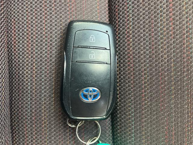 ヤリス ハイブリッドＧ　ドライブレコーダー　全周囲カメラ　ナビ　クリアランスソナー　オートクルーズコントロール　レーンアシスト　衝突被害軽減システム　オートマチックハイビーム　オートライト　スマートキー　電動格納ミラー（55枚目）