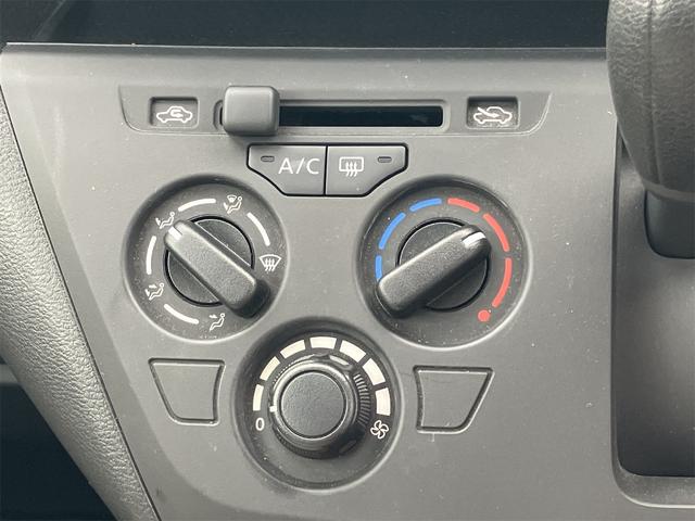 デイズ Ｓ　ドライブレコーダー　ＥＴＣ　バックカメラ　ナビ　ＴＶ　クリアランスソナー　衝突被害軽減システム　オートライト　キーレスエントリー　電動格納ミラー　ベンチシート　ＣＶＴ　盗難防止システム　ＡＢＳ　ＥＳＣ（6枚目）