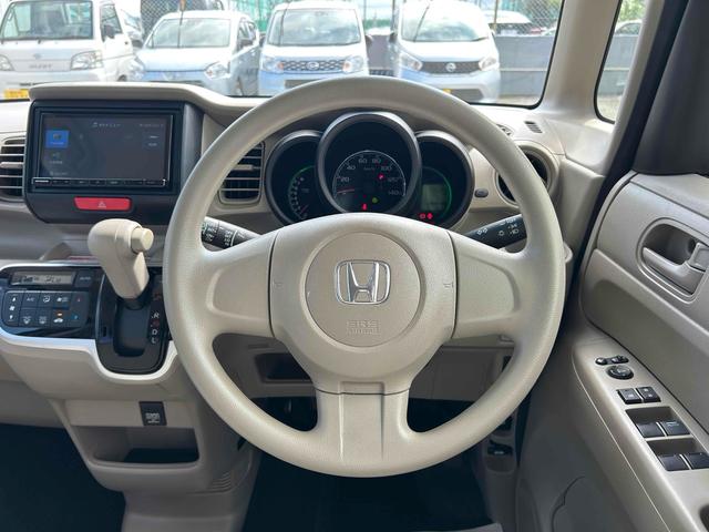 Ｃ　ドライブレコーダー　ＥＴＣ　バックカメラ　両側スライドドア　ナビ　スマートキー　電動格納ミラー　ベンチシート　ＣＶＴ　盗難防止システム　ＡＢＳ　ＥＳＣ　ミュージックプレイヤー接続可　Ｂｌｕｅｔｏｏｔｈ（画像3）