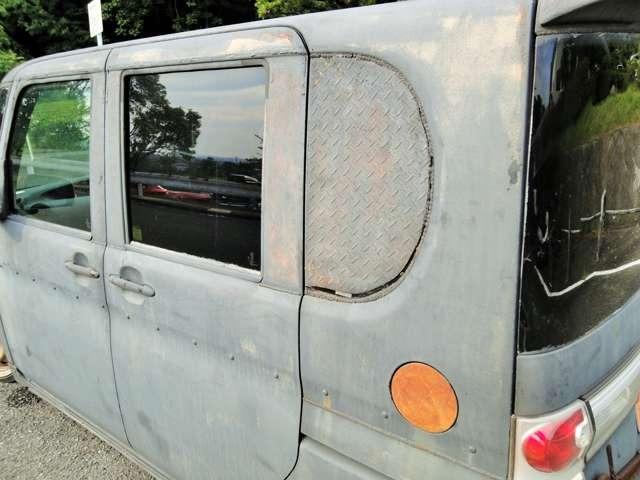 タント カスタムＸリミテッド　全塗装（レトロ調）　左側パワースライドドア　車高調　センターピラーレス　ハンドルカバー付　オートエアコン　タイミングチェーン車輌　ディスチャージドヘッドライト　ベンチシート　キーレス　ＡＢＳ　エアコン（28枚目）