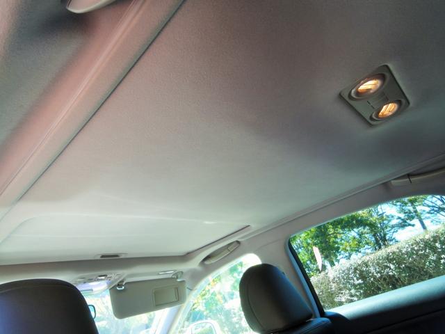 クラウン ３．５アスリートＧパッケージ　ナビ　フルセグ　Ｂｌｕｅｔｏｏｔｈ　バックカメラ　サンルーフ　ローダウン　車高調　社外アルミ　エアロ　革シート　社外ステアリング　スマートキー（11枚目）