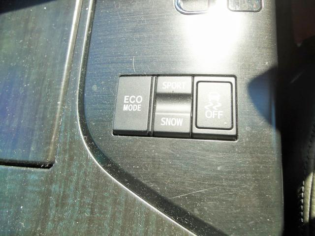 クラウン ３．５アスリートＧパッケージ　ナビ　フルセグ　Ｂｌｕｅｔｏｏｔｈ　バックカメラ　サンルーフ　ローダウン　車高調　社外アルミ　エアロ　革シート　社外ステアリング　スマートキー（23枚目）