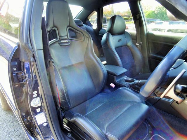 レガシィＢ４ ｔｕｎｅｄ　ｂｙ　ＳＴＩ　オーバーホール後３５０００キロ　ＨＫＳ２．２Ｌエンジン　社外マフラー　ＳＴＩ１８インチ　ブレンボキャリパー　オーリンズ足廻り　社外ＬＳＤ　社外追加メーター　ナビ　ＴＶ　ＥＴＣ　運転席レカロシート（14枚目）