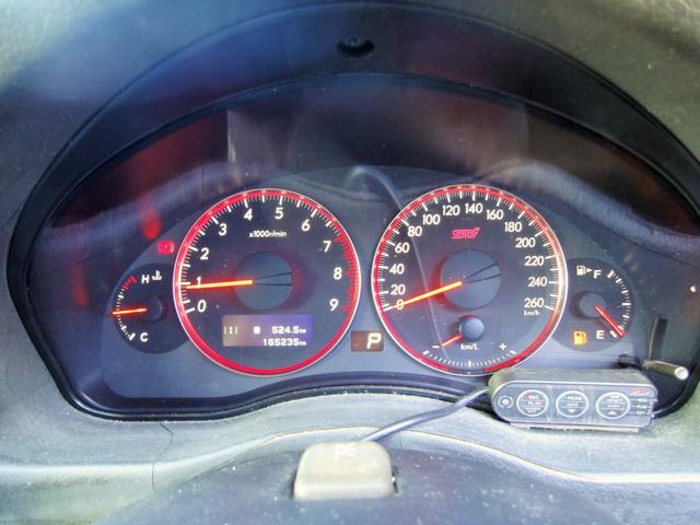レガシィＢ４ ｔｕｎｅｄ　ｂｙ　ＳＴＩ　オーバーホール後３５０００キロ　ＨＫＳ２．２Ｌエンジン　社外マフラー　ＳＴＩ１８インチ　ブレンボキャリパー　オーリンズ足廻り　社外ＬＳＤ　社外追加メーター　ナビ　ＴＶ　ＥＴＣ　運転席レカロシート（21枚目）