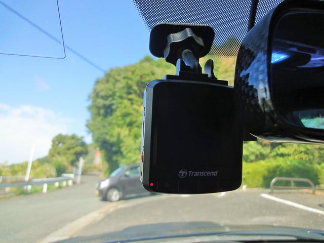 レガシィＢ４ ｔｕｎｅｄ　ｂｙ　ＳＴＩ　オーバーホール後３５０００キロ　ＨＫＳ２．２Ｌエンジン　社外マフラー　ＳＴＩ１８インチ　ブレンボキャリパー　オーリンズ足廻り　社外ＬＳＤ　社外追加メーター　ナビ　ＴＶ　ＥＴＣ　運転席レカロシート（26枚目）