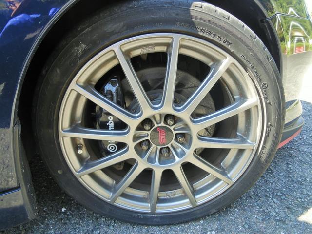 レガシィＢ４ ｔｕｎｅｄ　ｂｙ　ＳＴＩ　オーバーホール後３５０００キロ　ＨＫＳ２．２Ｌエンジン　社外マフラー　ＳＴＩ１８インチ　ブレンボキャリパー　オーリンズ足廻り　社外ＬＳＤ　社外追加メーター　ナビ　ＴＶ　ＥＴＣ　運転席レカロシート（34枚目）