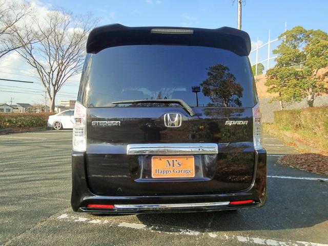 ステップワゴンスパーダ Ｚ　ナビ　フルセグ　Ｂｌｕｅｔｏｏｔｈ　バックカメラ　社外シートカバー　両側パワースライドドア　スカイルーフ　１８インチアルミ　スマートキー（3枚目）