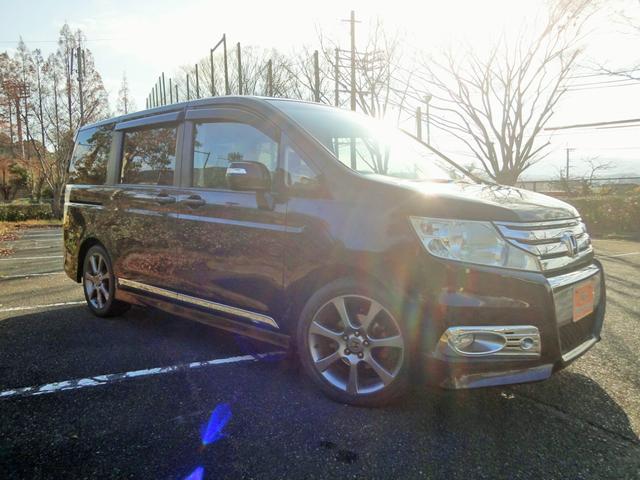 ステップワゴンスパーダ Ｚ　ナビ　フルセグ　Ｂｌｕｅｔｏｏｔｈ　バックカメラ　社外シートカバー　両側パワースライドドア　スカイルーフ　１８インチアルミ　スマートキー（6枚目）