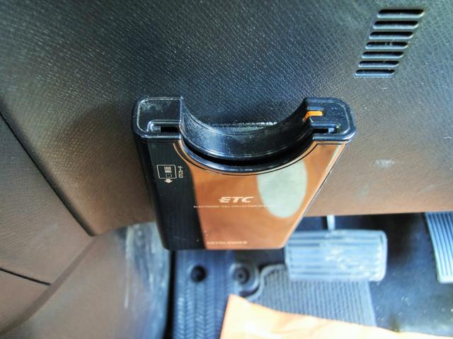 ステップワゴンスパーダ Ｚ　ナビ　フルセグ　Ｂｌｕｅｔｏｏｔｈ　バックカメラ　社外シートカバー　両側パワースライドドア　スカイルーフ　１８インチアルミ　スマートキー（23枚目）