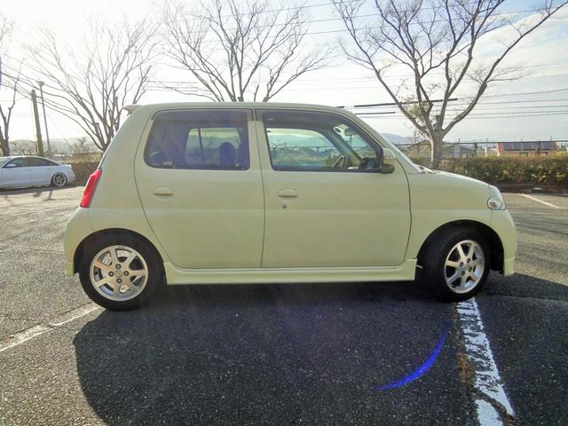 エッセ カスタム　ナビ　ワンセグ　Ｂｌｕｅｔｏｏｔｈ　純正エアロ　純正アルミ　キーレス　ＥＴＣ（4枚目）