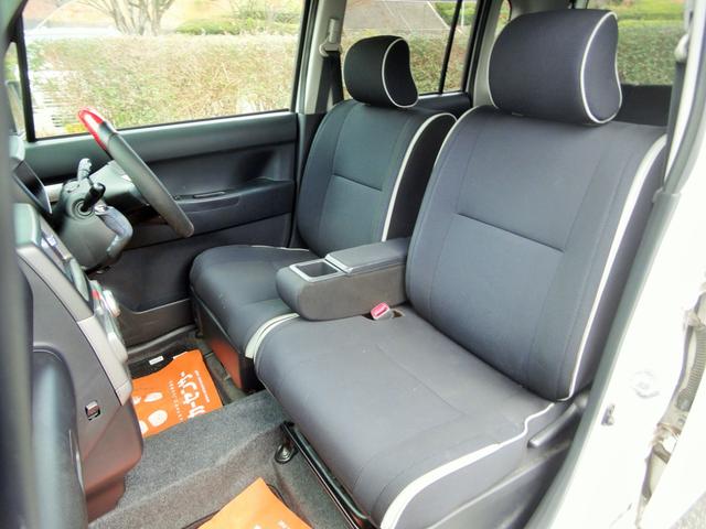 ムーヴコンテ カスタム　ＲＳ　ローダウン　車高調　社外マフラー　社外アルミ　ナビ　Ｂｌｕｅｔｏｏｔｈ　フルセグ　スマートキー　運転席パワーシート（13枚目）