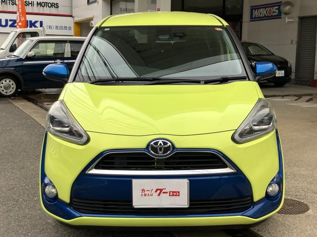 ナビテレビ　バックカメラ　ＥＴＣ　スマートキー　プッシュスタート　セキュリティー　アイドリングストップ　片側パワースライドドア