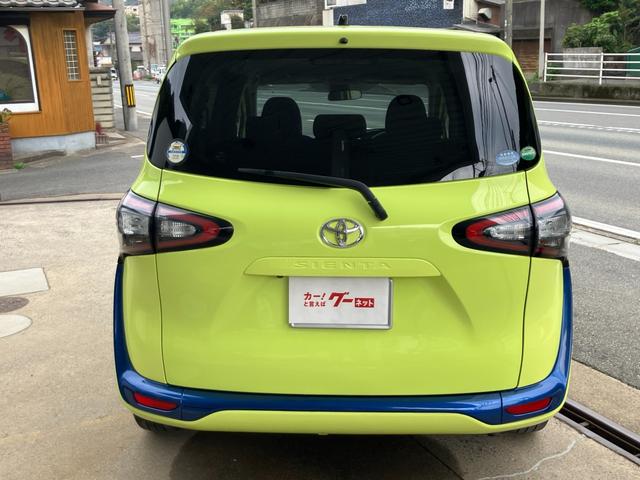 ナビテレビ　バックカメラ　ＥＴＣ　スマートキー　プッシュスタート　セキュリティー　アイドリングストップ　片側パワースライドドア