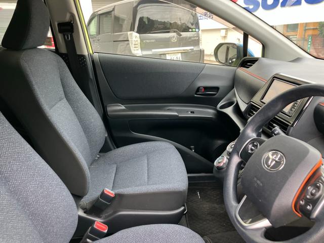 ナビテレビ　バックカメラ　ＥＴＣ　スマートキー　プッシュスタート　セキュリティー　アイドリングストップ　片側パワースライドドア