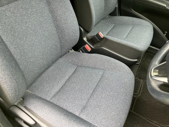 ナビテレビ　バックカメラ　ＥＴＣ　スマートキー　プッシュスタート　セキュリティー　アイドリングストップ　片側パワースライドドア