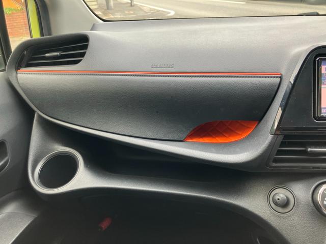 ナビテレビ　バックカメラ　ＥＴＣ　スマートキー　プッシュスタート　セキュリティー　アイドリングストップ　片側パワースライドドア