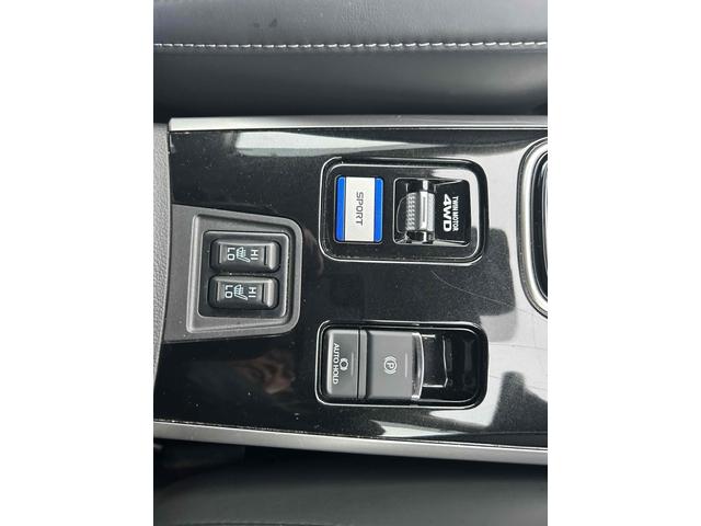 アウトランダーPHEV Gリミテッドエディション 4WD ETC バックカメラ クリアランスソナー オートクルーズコントロール レーンアシスト パワーシート 衝突被害軽減システム ナビ オートライト LEDヘッドランプ アルミホイール スマートキー(2枚目)