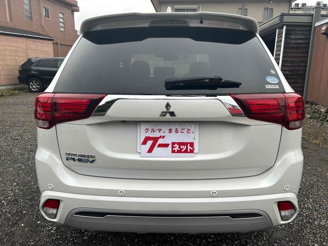 アウトランダーPHEV Gリミテッドエディション 4WD ETC バックカメラ クリアランスソナー オートクルーズコントロール レーンアシスト パワーシート 衝突被害軽減システム ナビ オートライト LEDヘッドランプ アルミホイール スマートキー(11枚目)