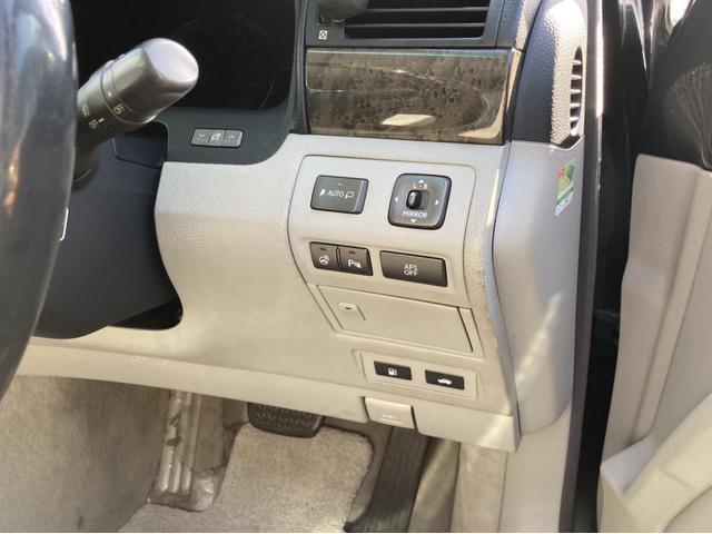 LS460 バージョンC Iパッケージ ETC クリアランスソナー オートクルーズコントロール バックカメラ ナビ アルミホイール オートライト HID サンルーフ AT ミュージックプレイヤー接続可 CD パワーシート 革シート(6枚目)