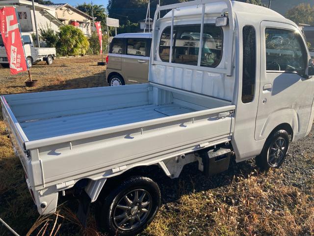 ジャンボSAIIIt 4WD・AT・社外ナビ(ストラーダ)社外アルミホイル(6枚目)