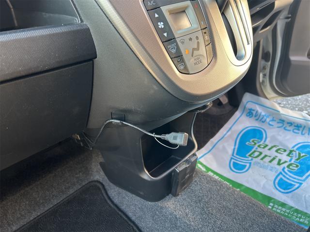 �����X�̍ۂ͎��O�ɂ��d�b�����[���ɂĂ��A���������B�X���[�Y�ȑΉ��������Ă���������悤�z�����܂��B