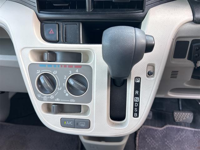 ムーヴ Ｌ　ＳＡＩＩ　ＥＴＣ　クリアランスソナー　衝突被害軽減システム　キーレスエントリー　アイドリングストップ　電動格納ミラー　ベンチシート　ＣＶＴ　盗難防止システム　ＡＢＳ　ＥＳＣ　ＣＤ　衝突安全ボディ　エアコン（5枚目）