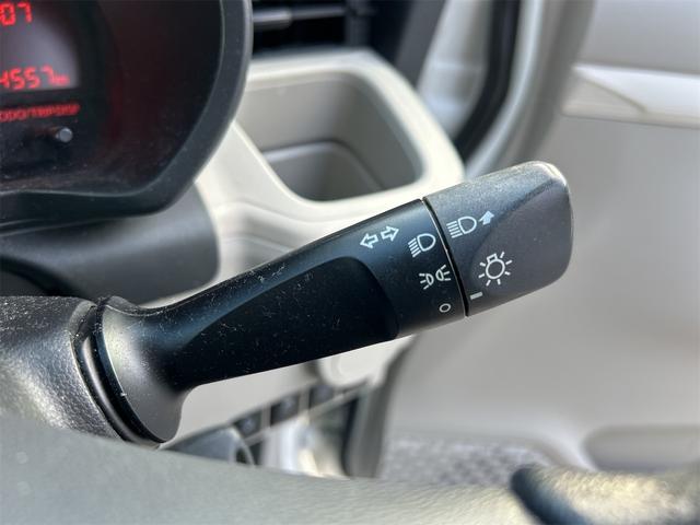 ムーヴ Ｌ　ＳＡＩＩ　ＥＴＣ　クリアランスソナー　衝突被害軽減システム　キーレスエントリー　アイドリングストップ　電動格納ミラー　ベンチシート　ＣＶＴ　盗難防止システム　ＡＢＳ　ＥＳＣ　ＣＤ　衝突安全ボディ　エアコン（8枚目）