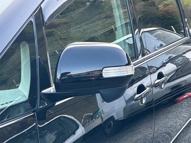 エスティマ アエラス　ＥＴＣ　バックカメラ　ナビ　ＴＶ　両側スライド・片側電動　ＨＩＤ　サンルーフ　スマートキー　電動格納ミラー　３列シート　オットマン　ＣＶＴ　アルミホイール　ＣＤ　ＤＶＤ再生　ＵＳＢ　Ｂｌｕｅｔｏｏｔｈ（22枚目）