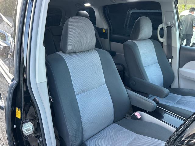 エスティマ アエラス　ＥＴＣ　バックカメラ　ナビ　ＴＶ　両側スライド・片側電動　ＨＩＤ　サンルーフ　スマートキー　電動格納ミラー　３列シート　オットマン　ＣＶＴ　アルミホイール　ＣＤ　ＤＶＤ再生　ＵＳＢ　Ｂｌｕｅｔｏｏｔｈ（39枚目）